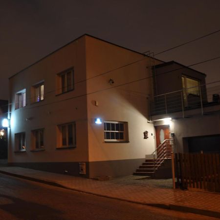 Bialy Dom - 2 Bedrooms Katowice Kültér fotó
